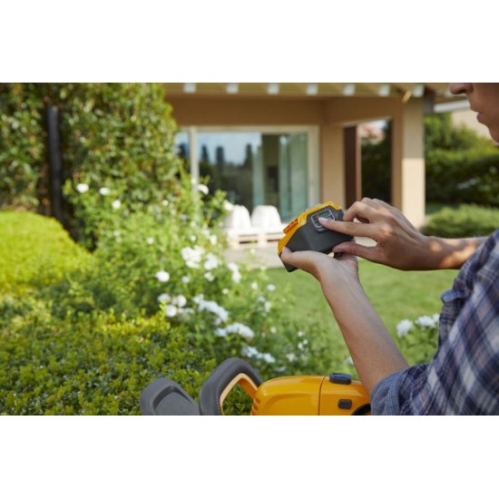 Dzīvžogu šķēres Stiga SHT 100 AE akumulators un lādētājs