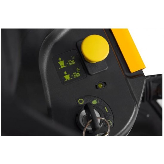 Mauriņa traktors Stiga ESTATE 384 M