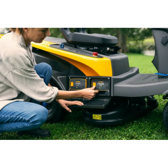 Mauriņa traktors STIGA SWIFT 372e